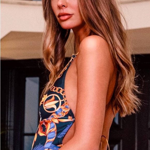 Elegant Blue and Gold Maxi Dress - Picture 11 of 11